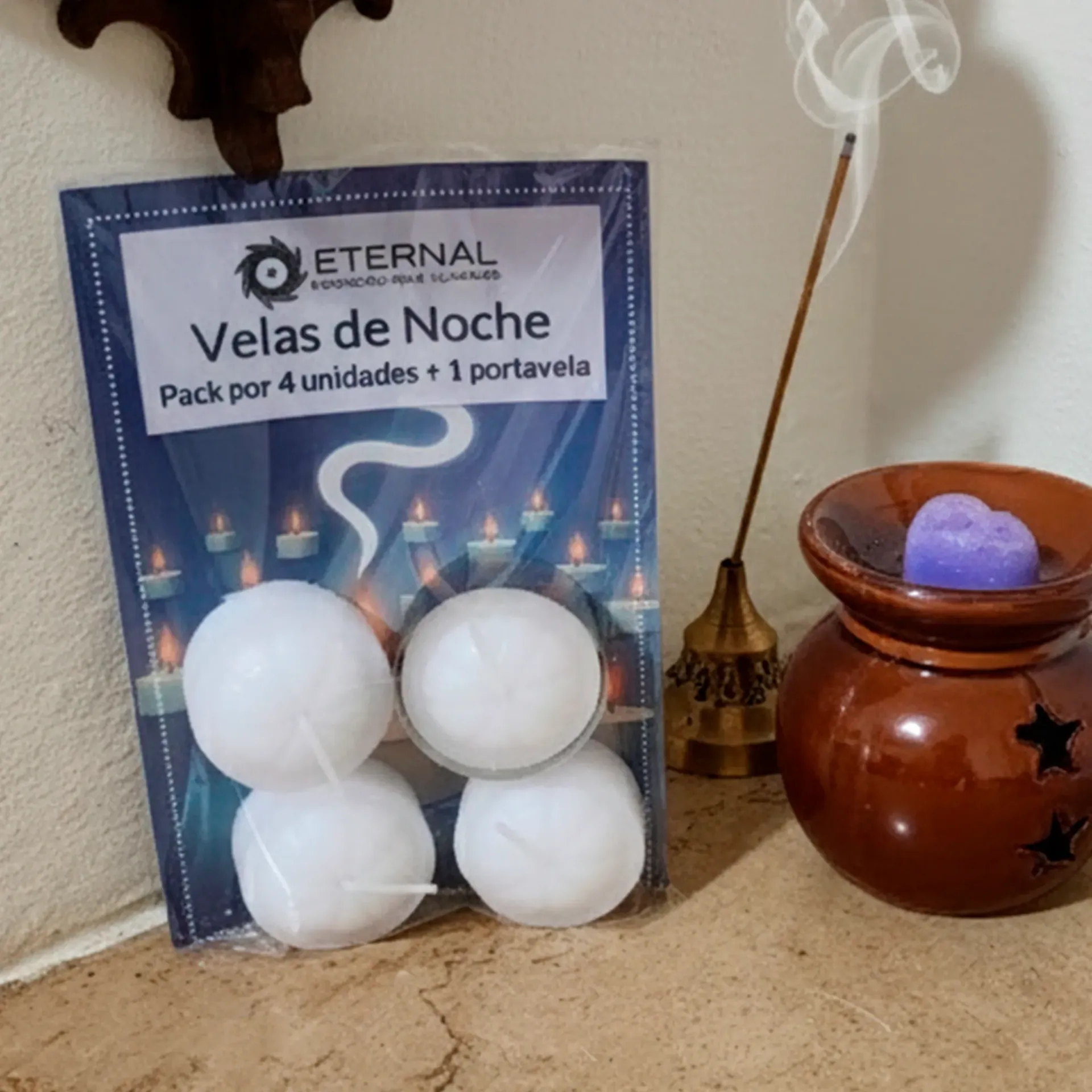 Velas de Noche x4 + 1 Portavelas en Lata
